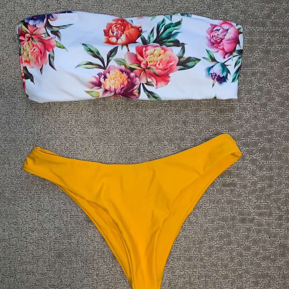 Floral Bandeau bikini